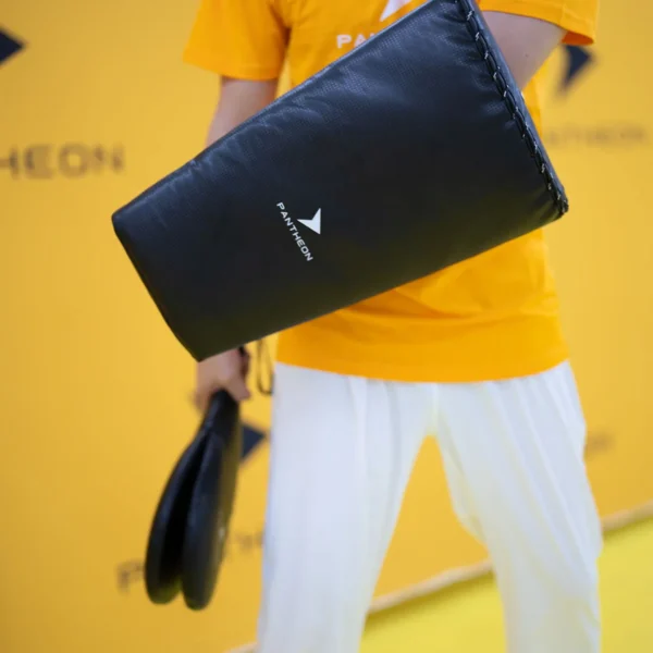 Pantheon TKD käsikilp kaitse- ja rünnakutreeninguteks